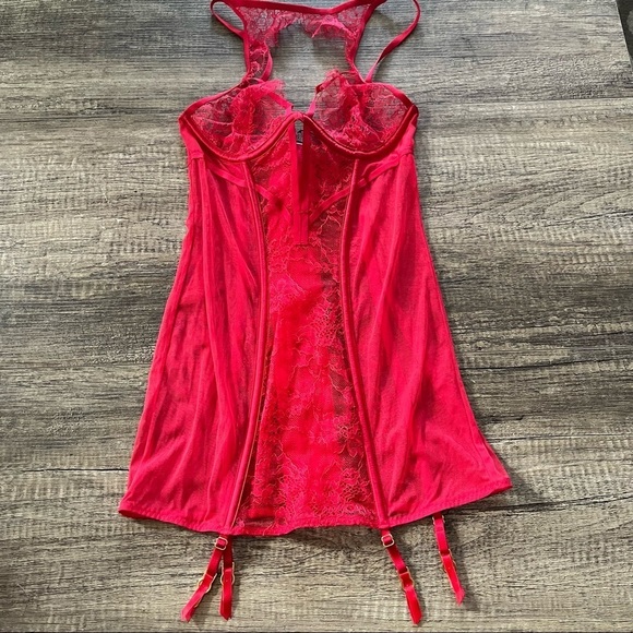 Victoria's Secret Lingerie Size 34B - Picture 1 of 10